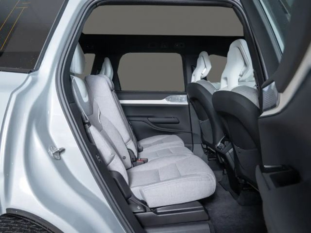 Volvo EX90