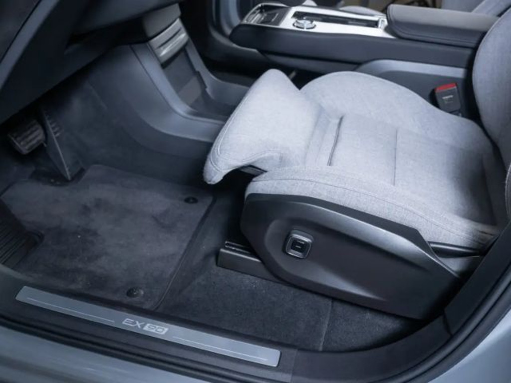 Volvo EX90