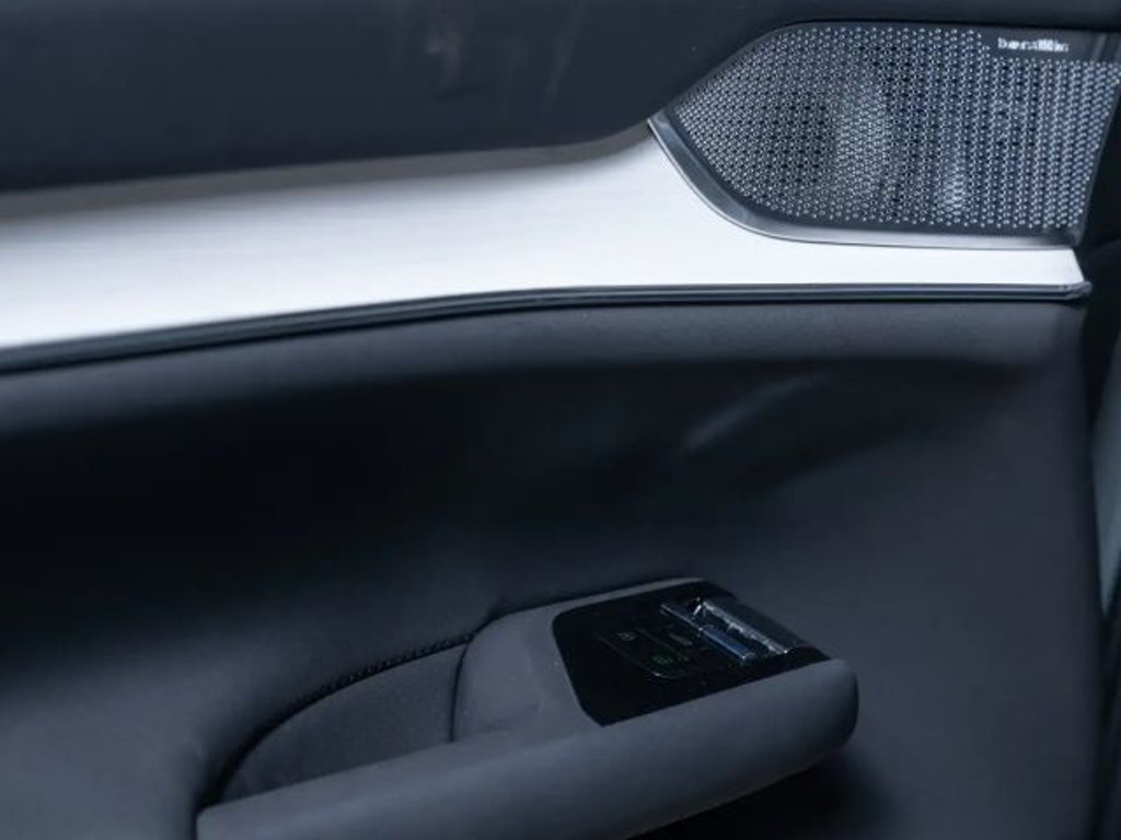 Volvo EX90