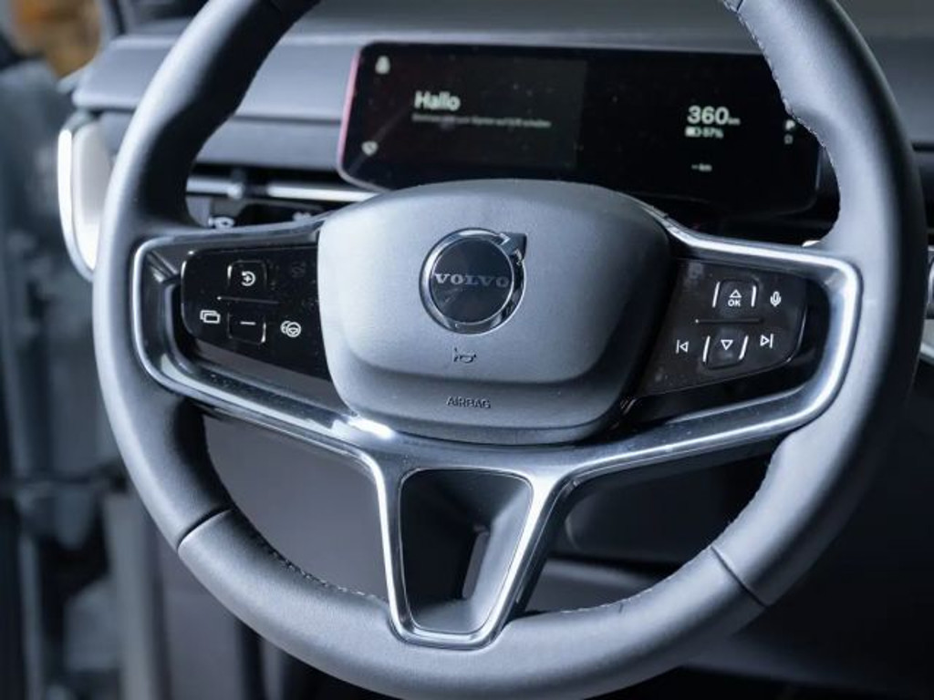 Volvo EX90