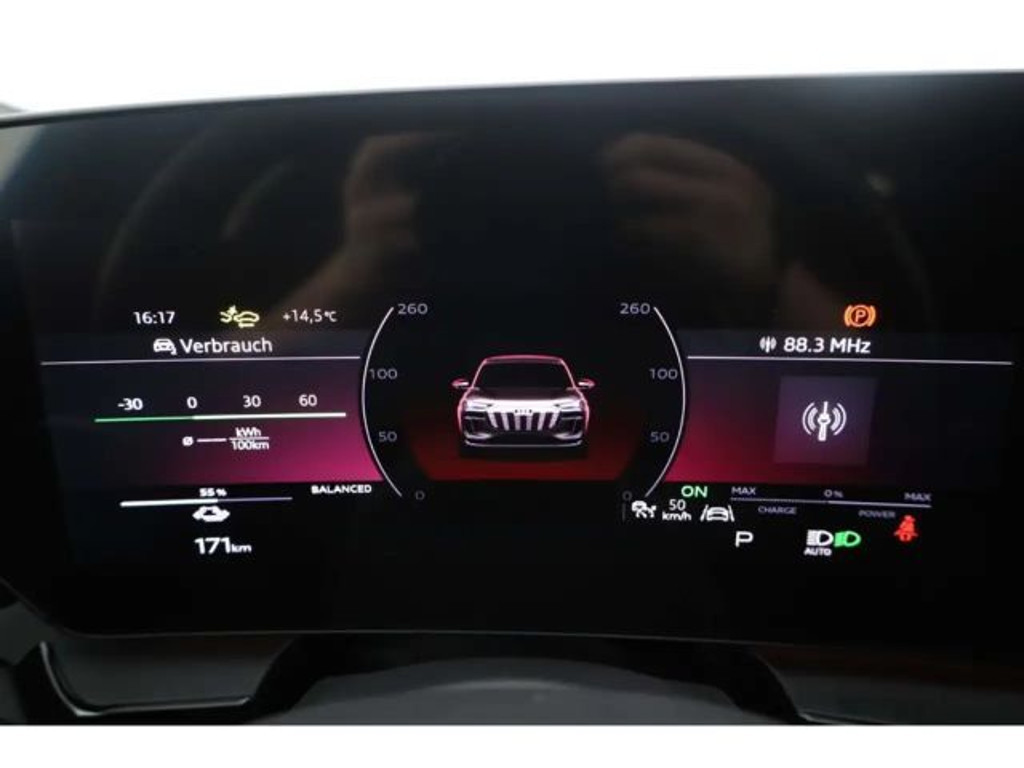 Audi SQ6 e-tron