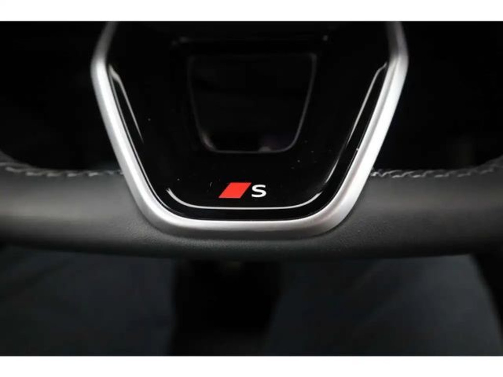 Audi SQ6 e-tron