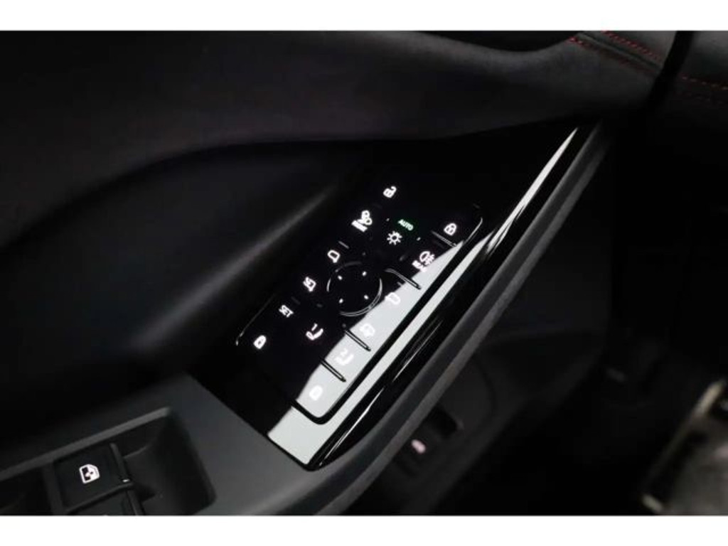 Audi SQ6 e-tron