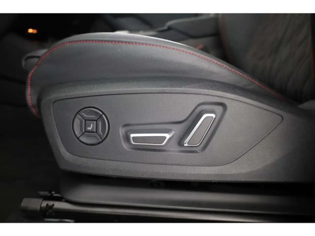 Audi SQ6 e-tron