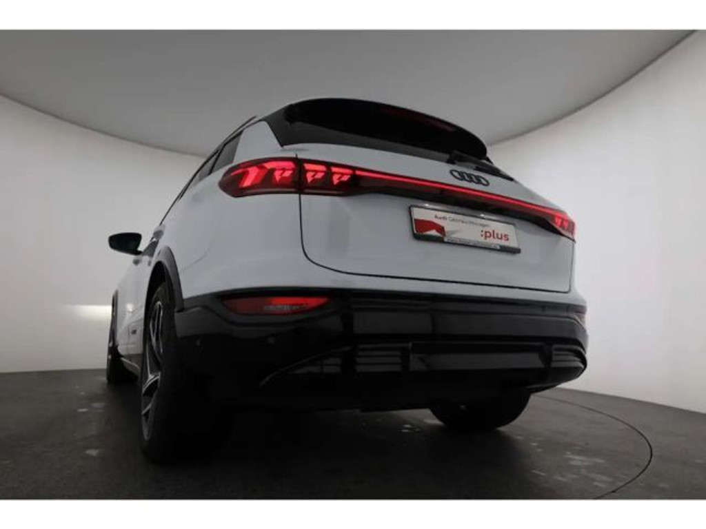 Audi SQ6 e-tron