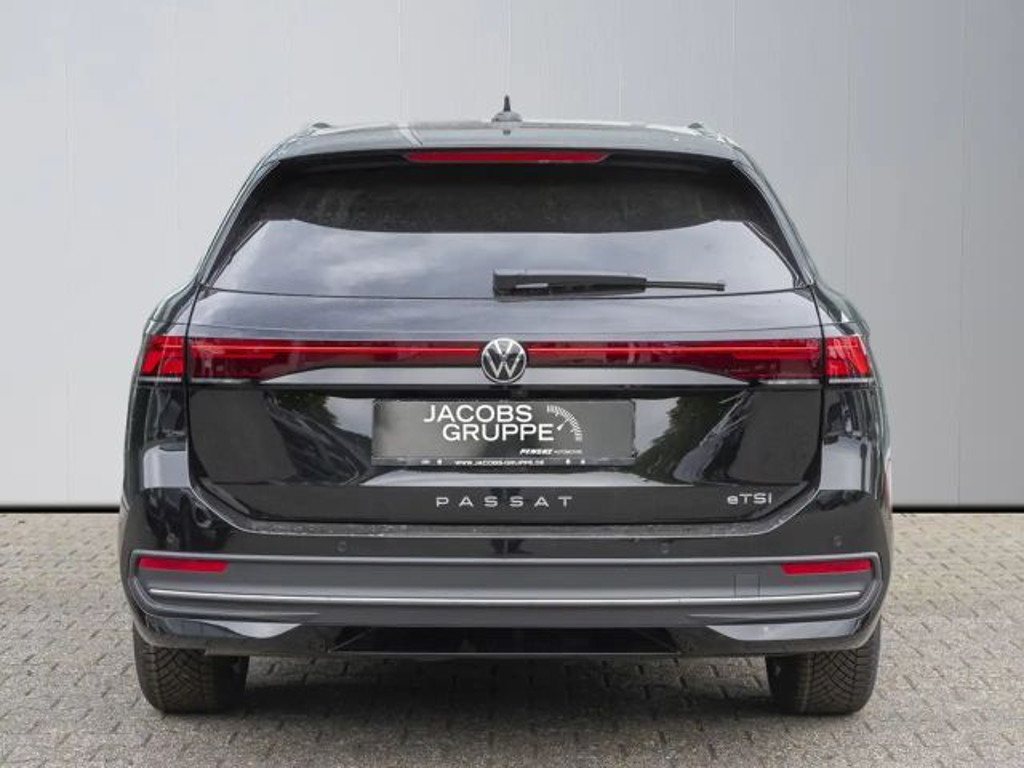 Volkswagen Passat Business DSG Variant 1.5 eTSI