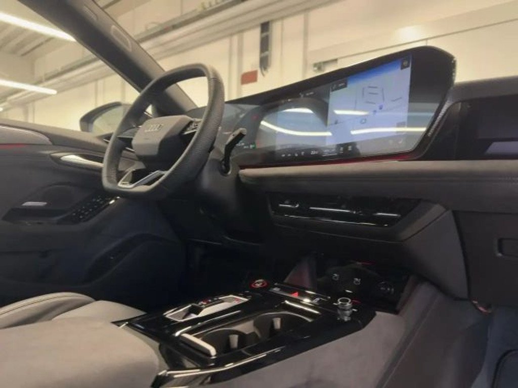 Audi S6 e-tron