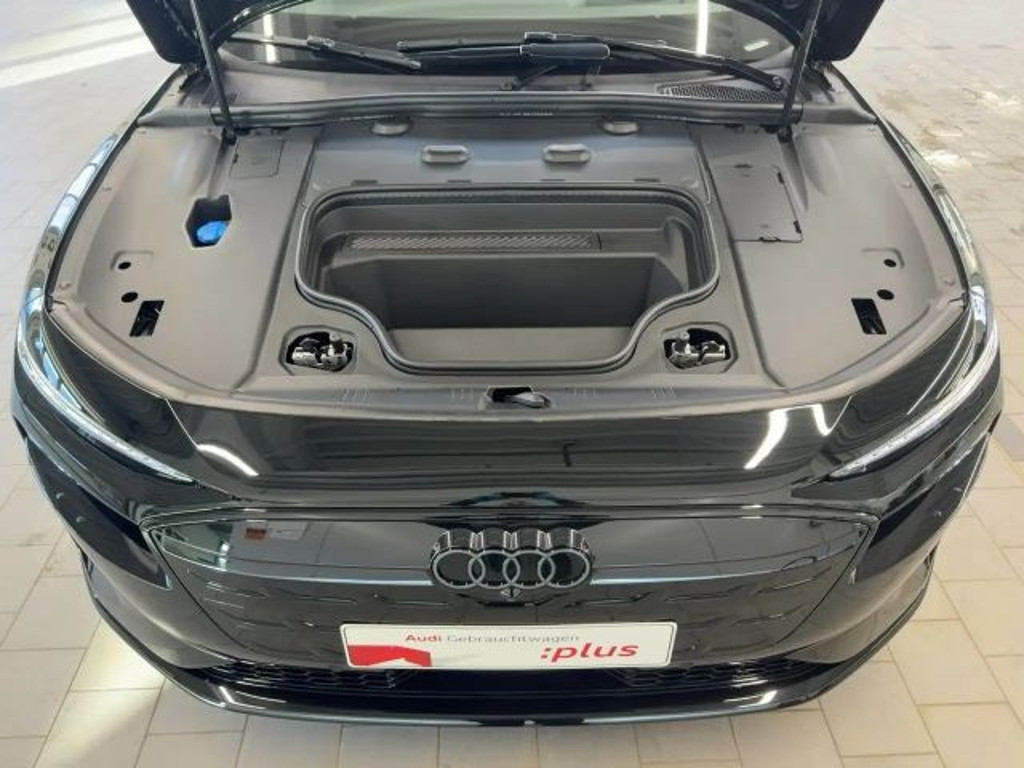 Audi S6 e-tron