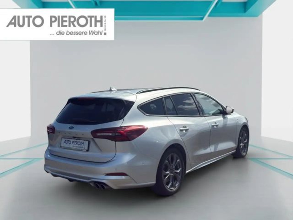 Ford Focus EcoBoost Wagon ST Line