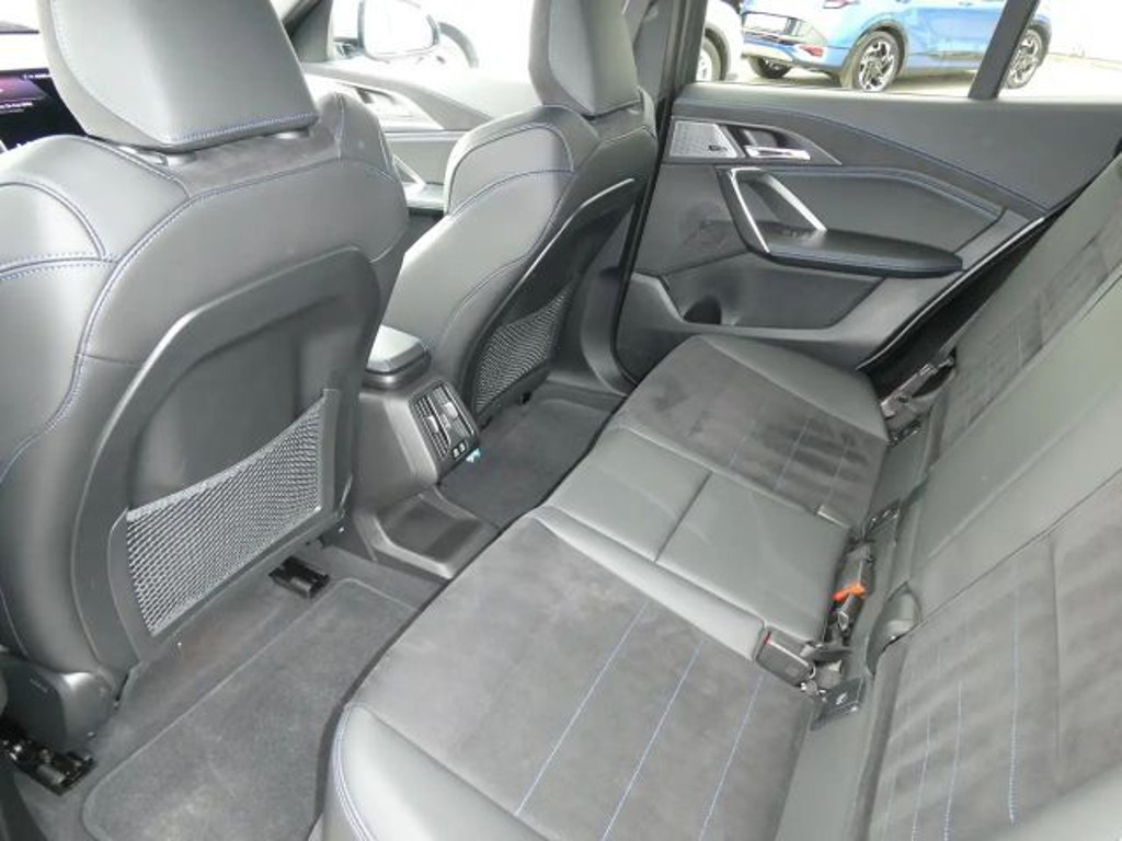 BMW iX2