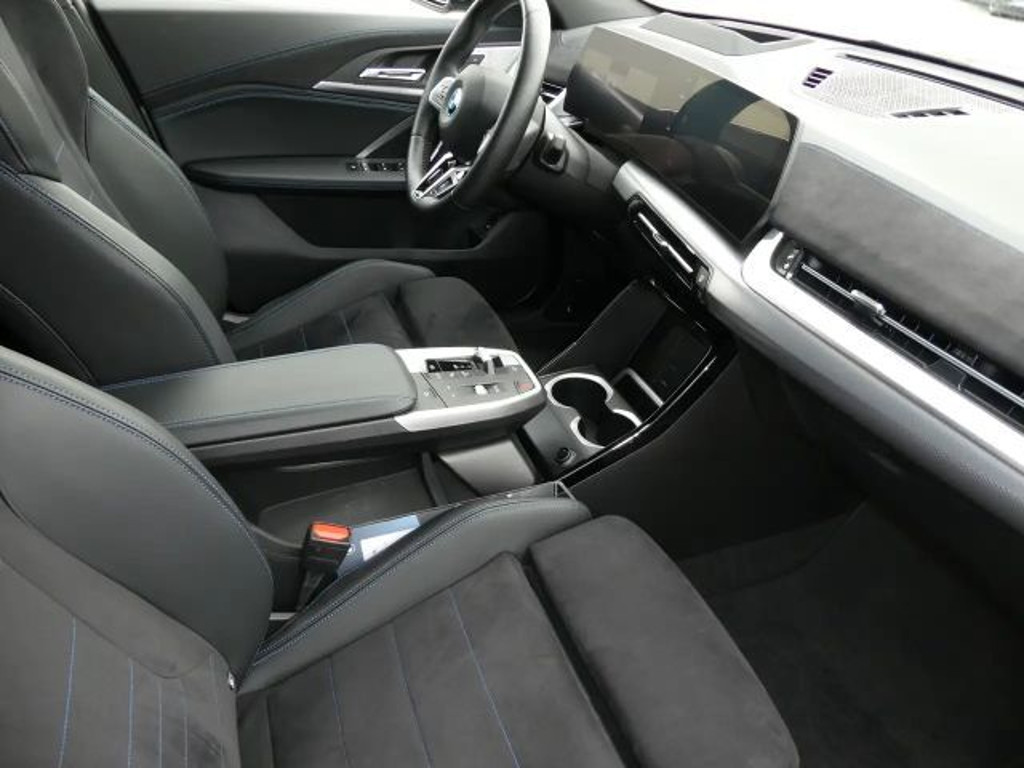 BMW iX2