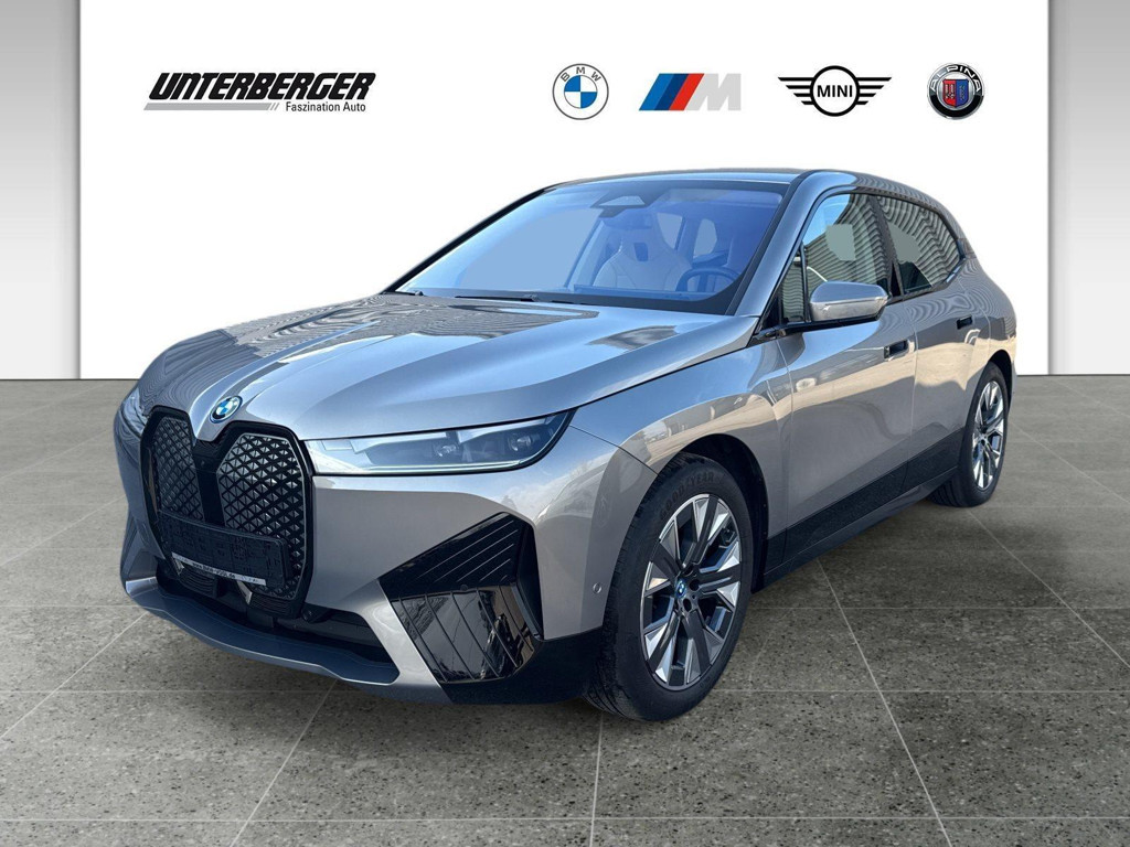 BMW iX xDrive50