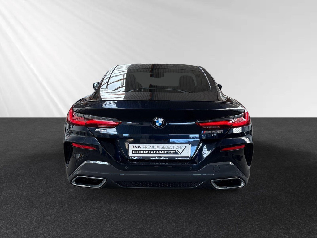 BMW M850