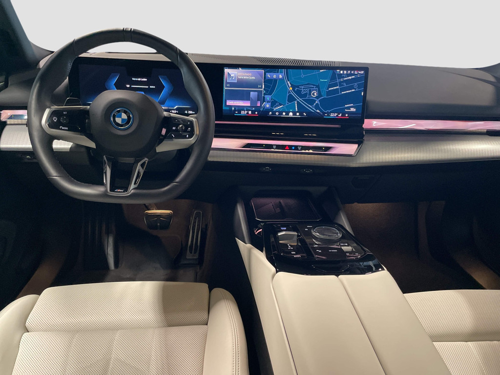 BMW i5