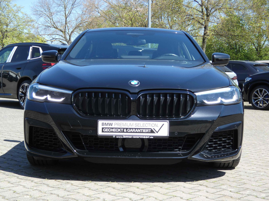 BMW M550