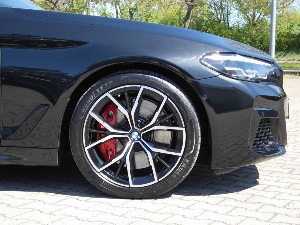BMW M550