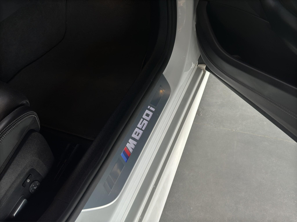 BMW M850