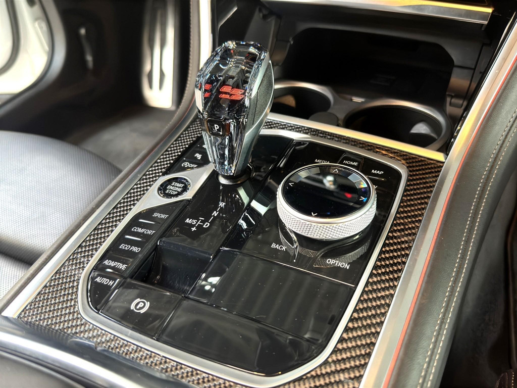 BMW M850