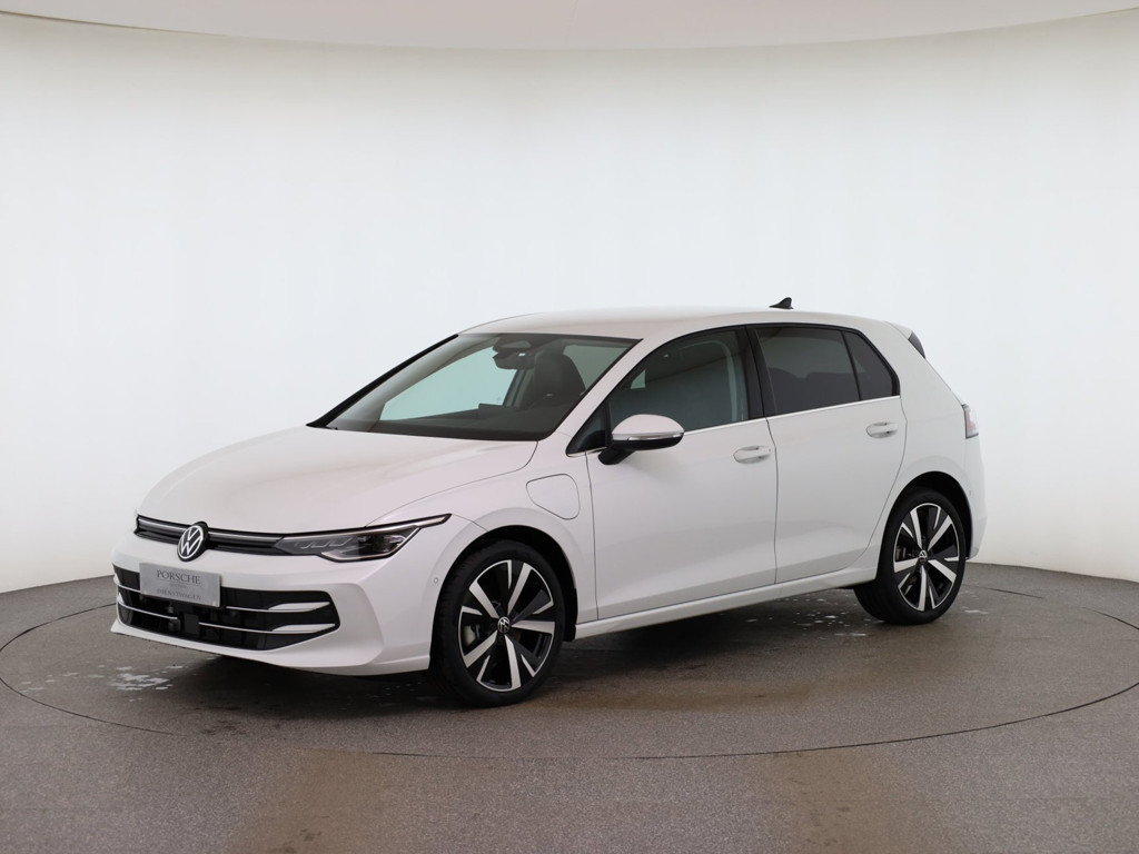 Volkswagen Golf DSG Style eHybrid