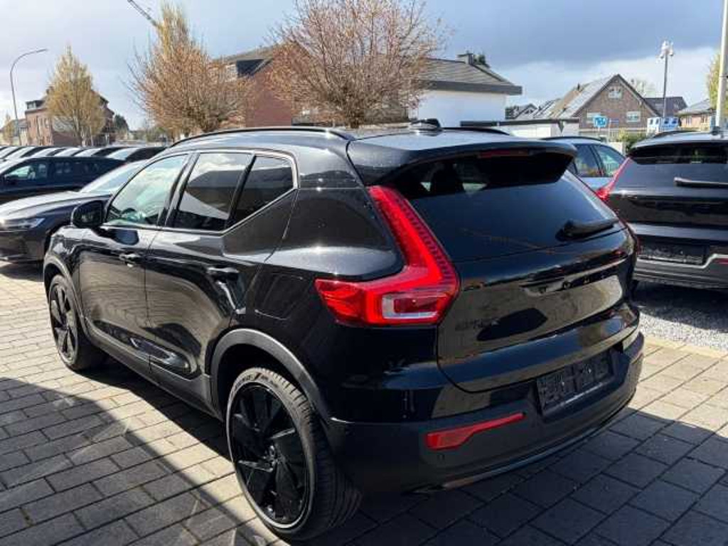 Volvo EX40