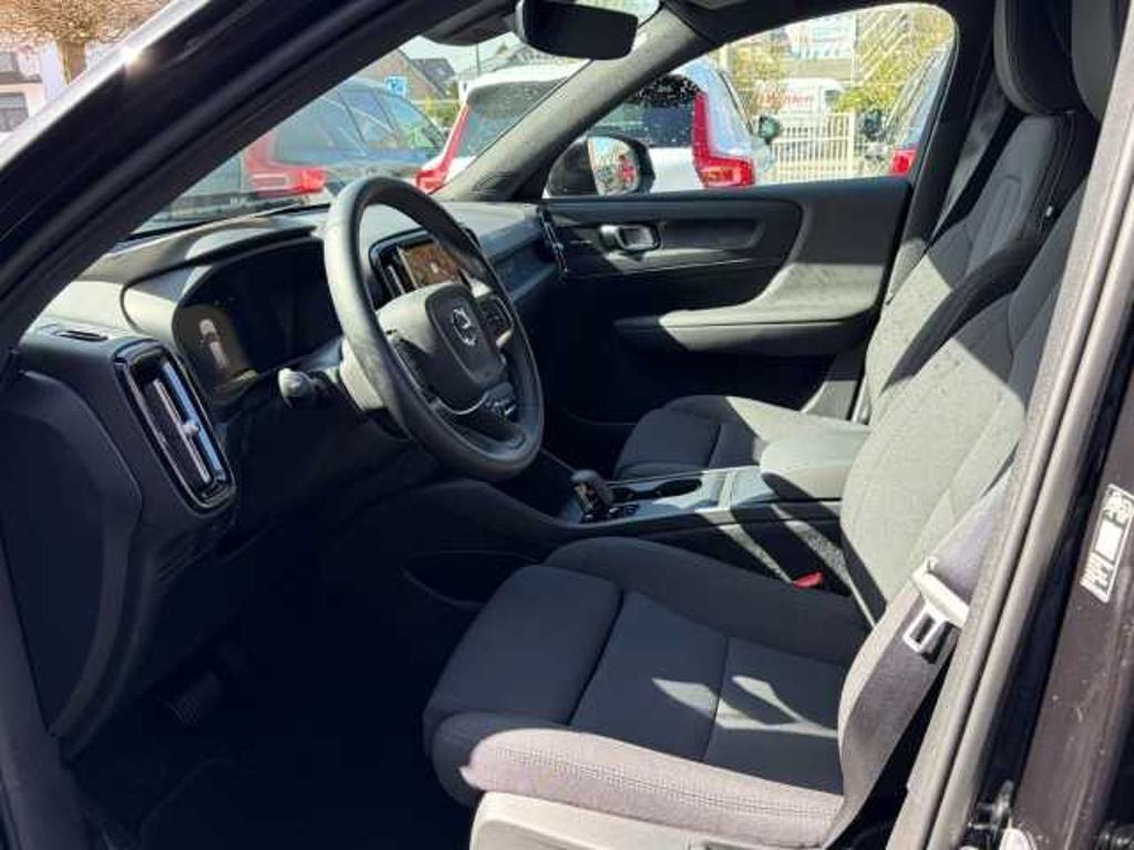 Volvo EX40
