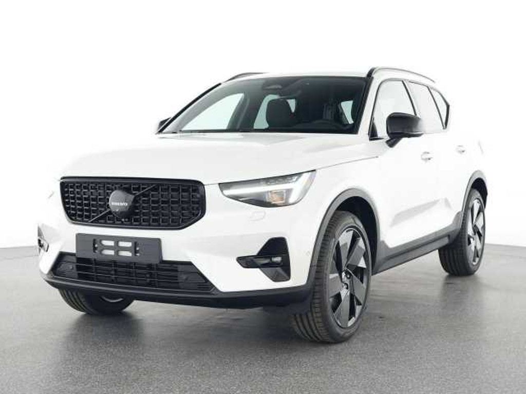 Volvo XC40 Plus