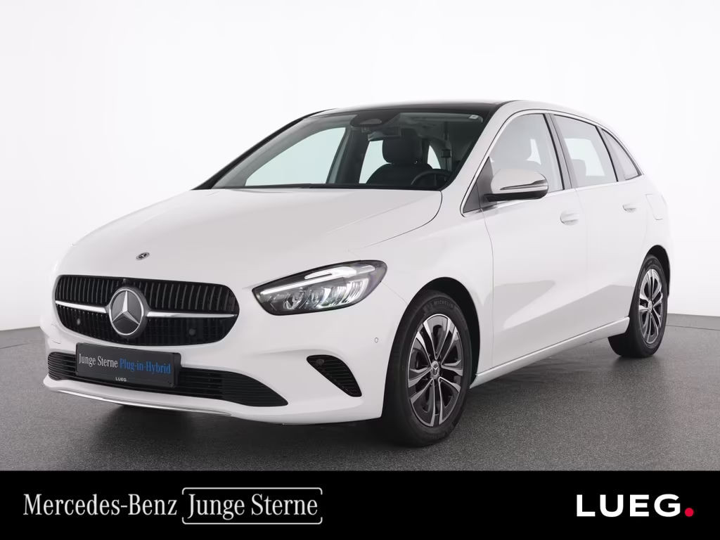 Mercedes-Benz B-Klasse B 250 AMG Line B 250 e Sedan
