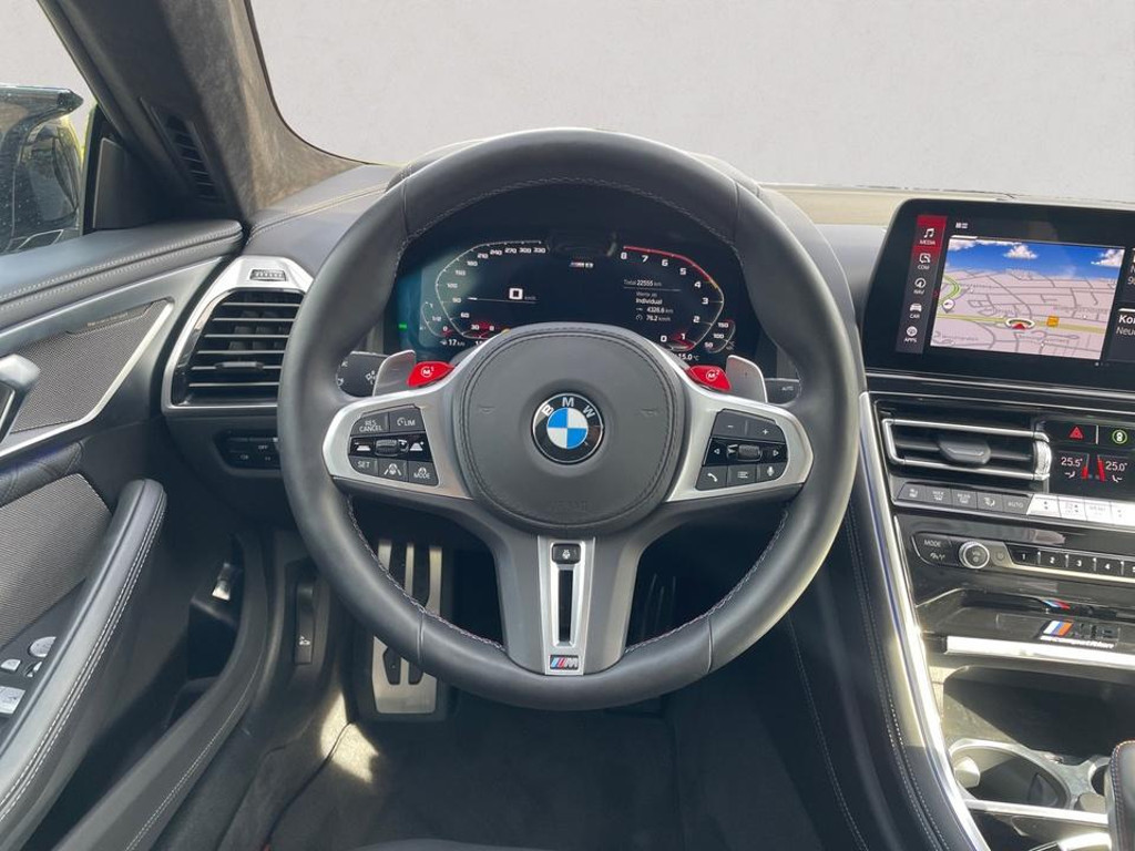 BMW M8