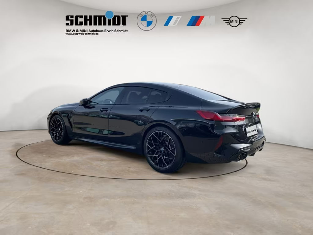 BMW M8