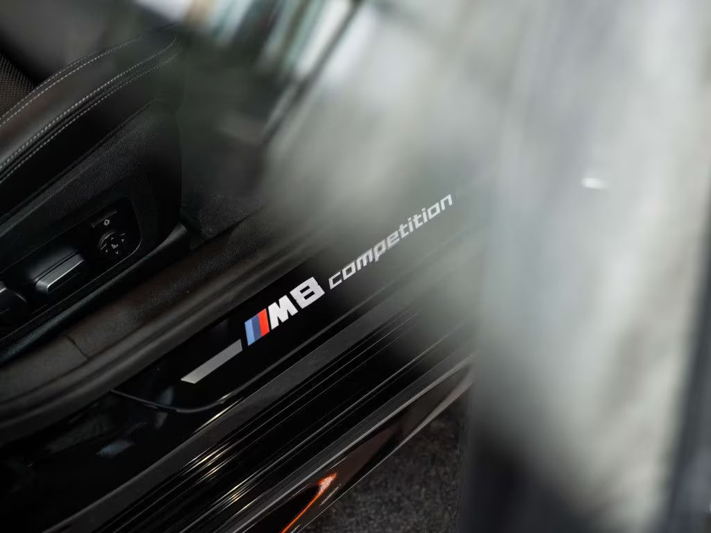 BMW M8
