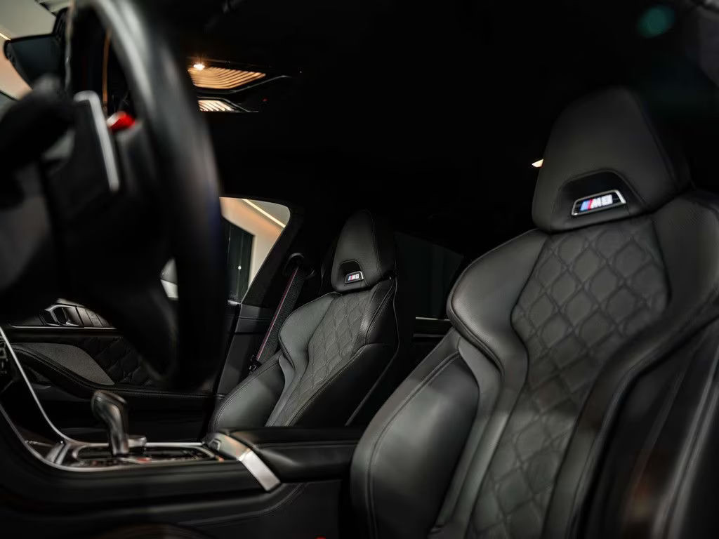 BMW M8