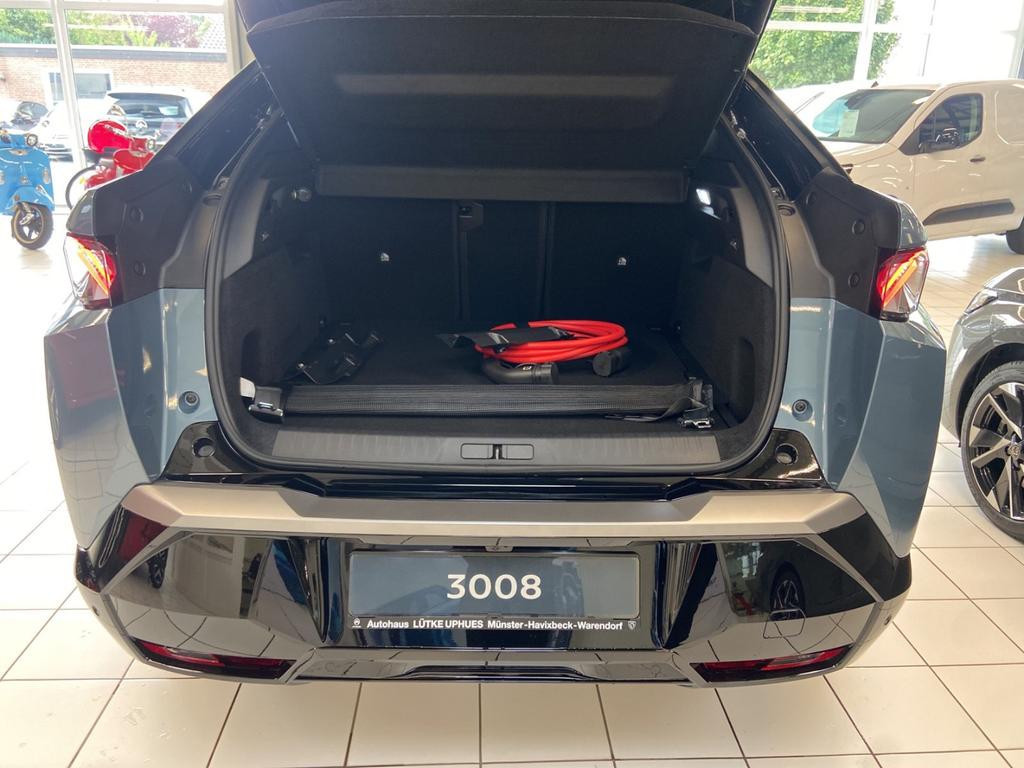 Peugeot E-3008