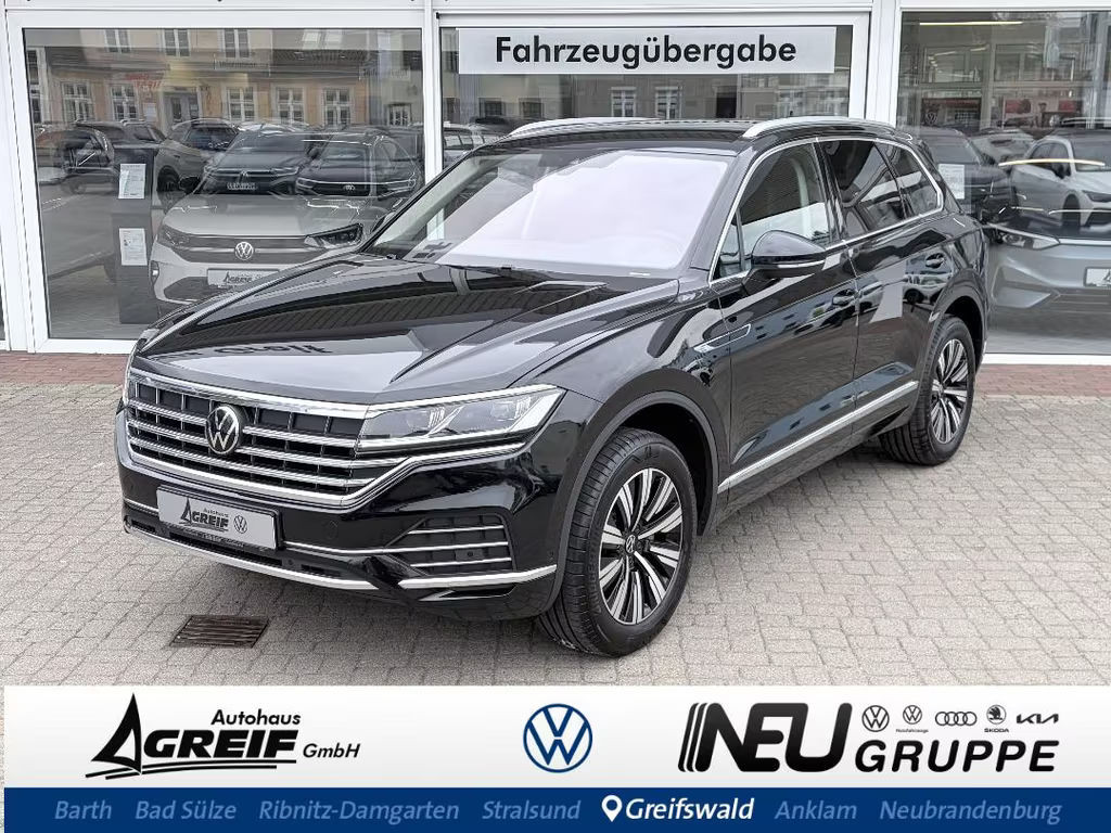 Volkswagen Touareg 3.0 V6 TSI 3.0 V6 TDI Elegance Elegance