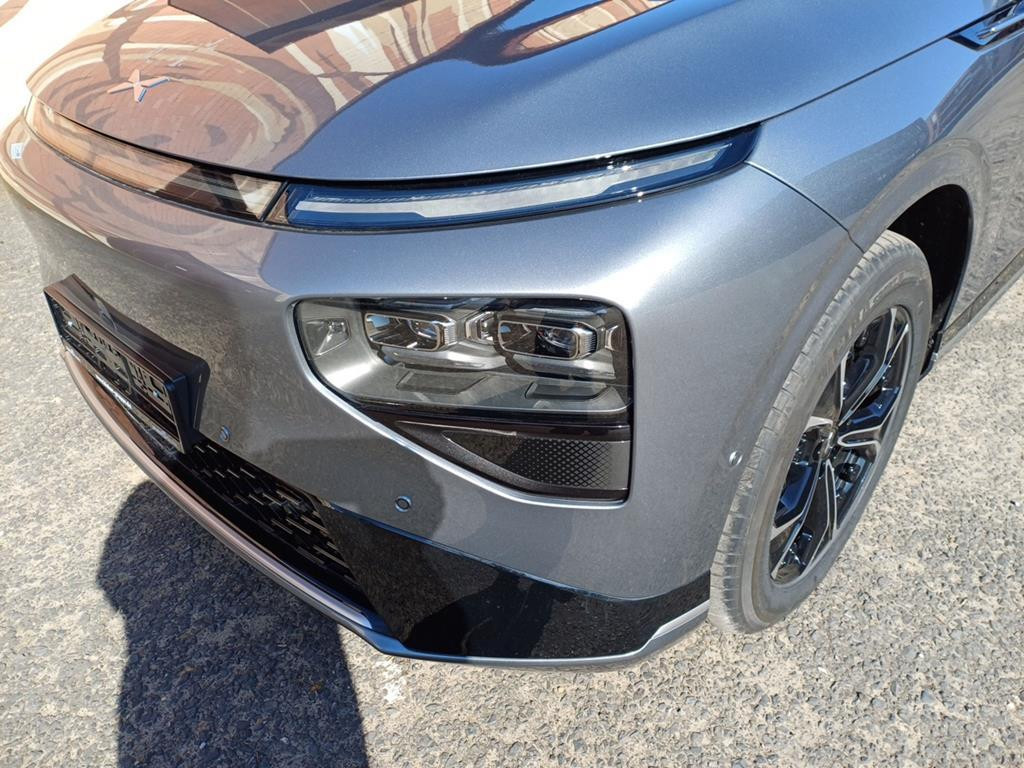 Xpeng G9