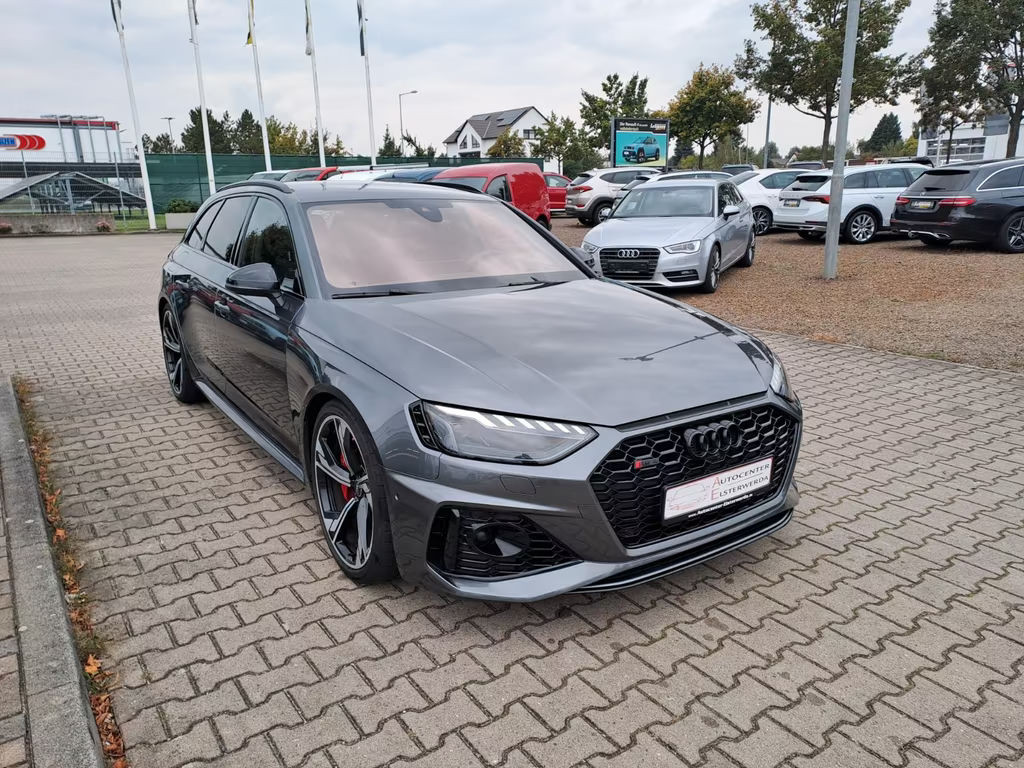Audi RS4