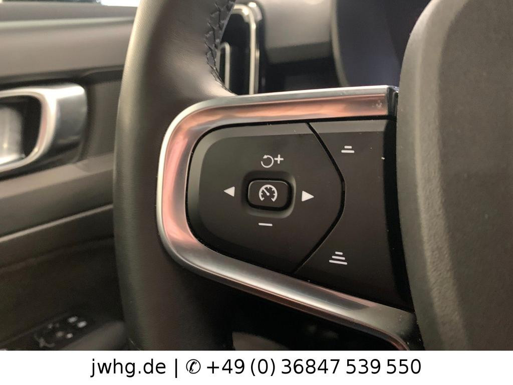 Volvo EX40