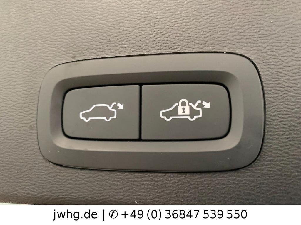 Volvo EX40