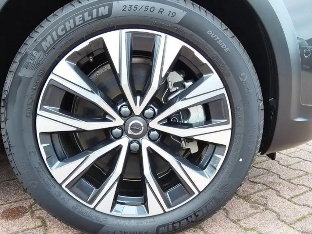 Volvo V90 Cross Country