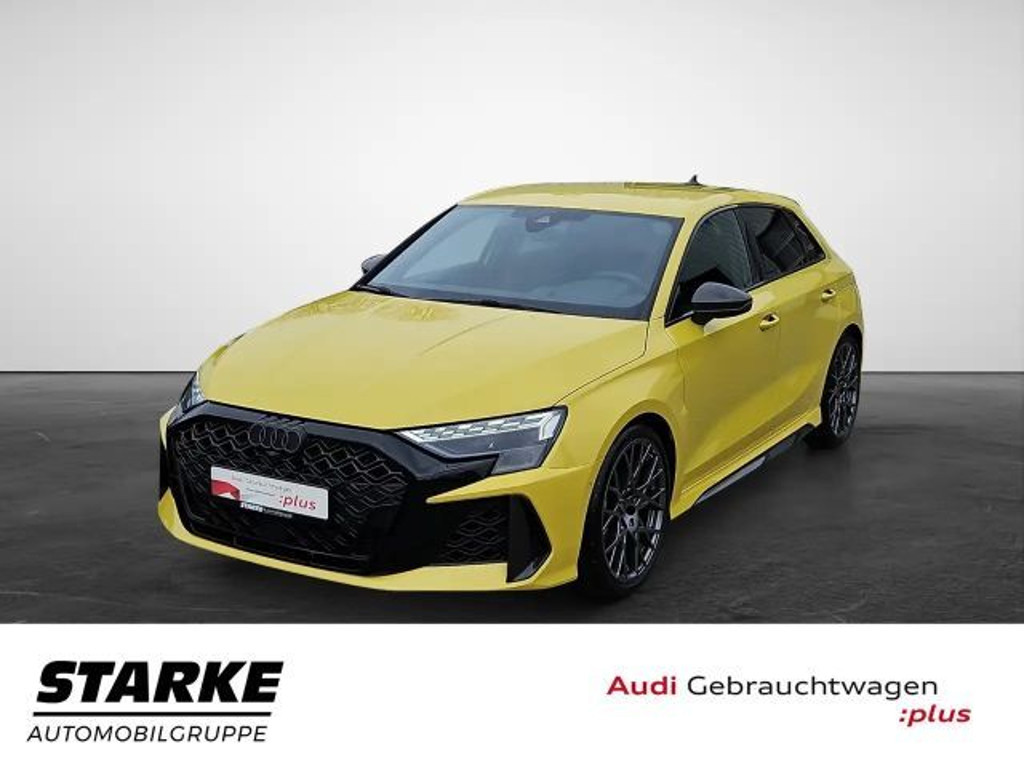Audi RS3 Sportback Sedan Quattro S-Tronic