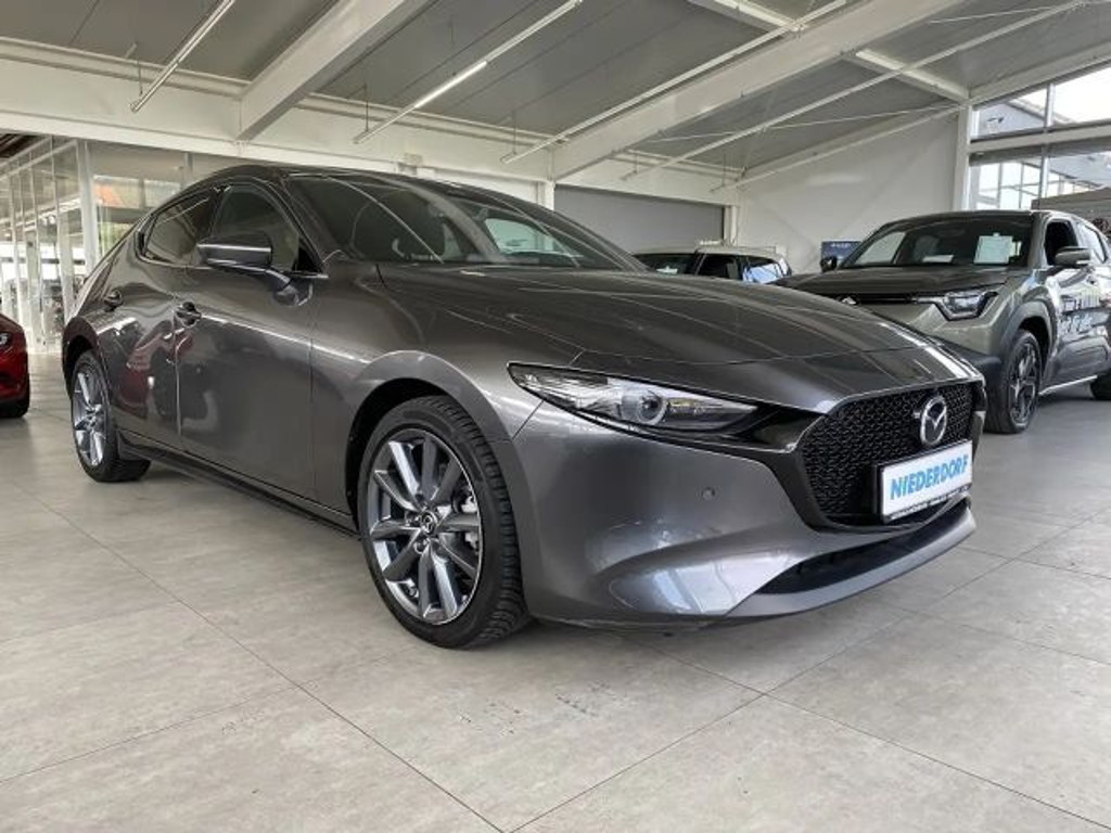 Mazda 3 Exclusive-line