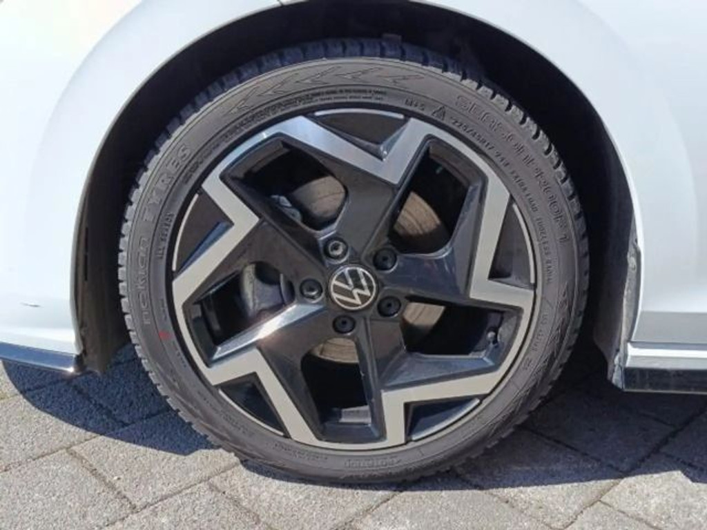 Volkswagen Golf R-Line 1.5 TSI Pro