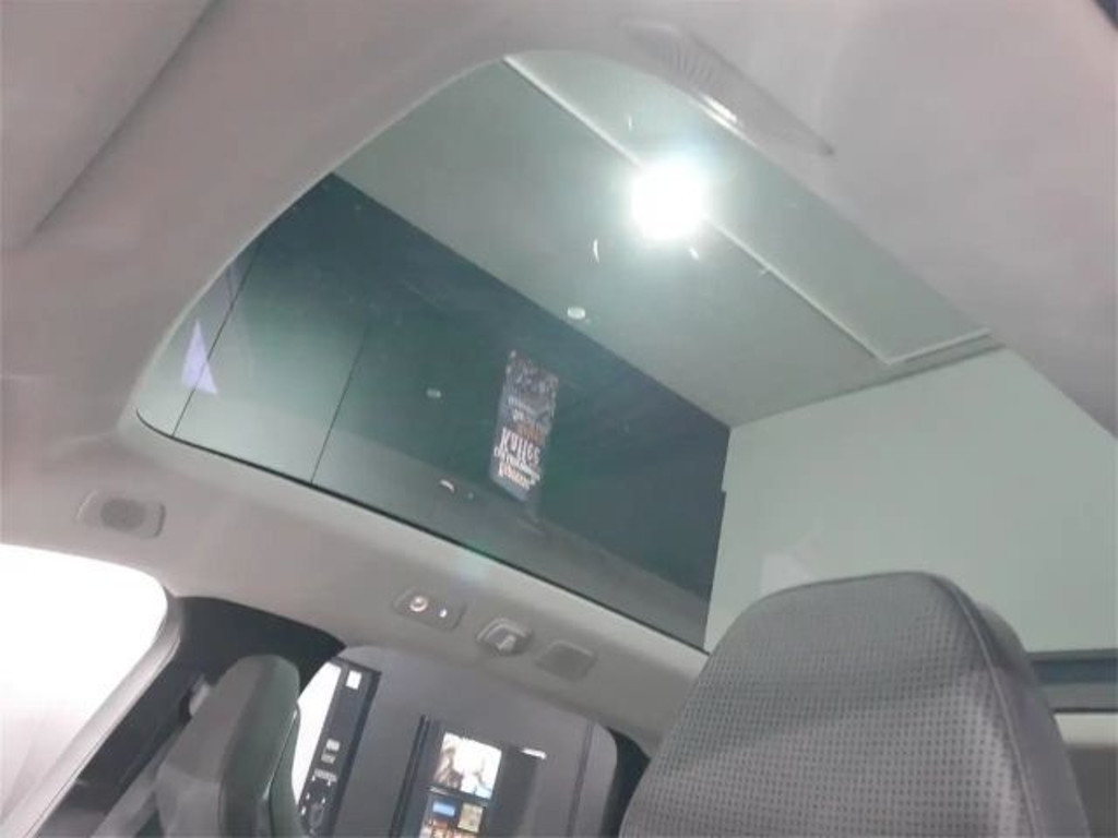 Volvo EX90