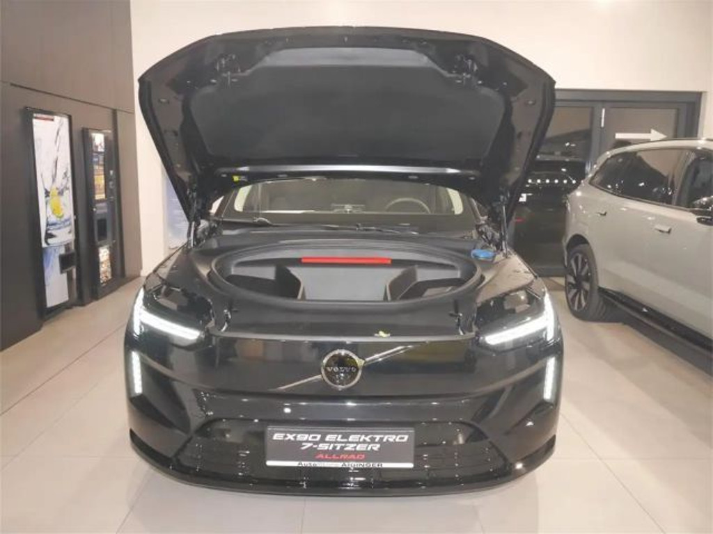 Volvo EX90