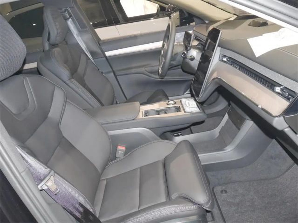 Volvo EX90