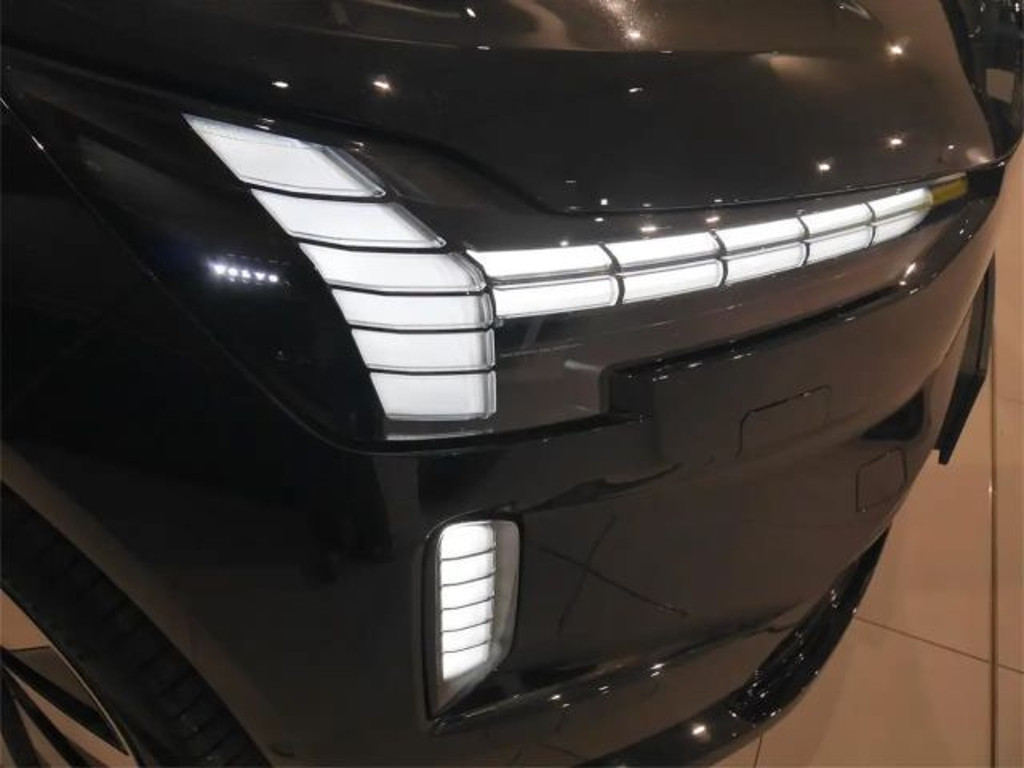 Volvo EX90