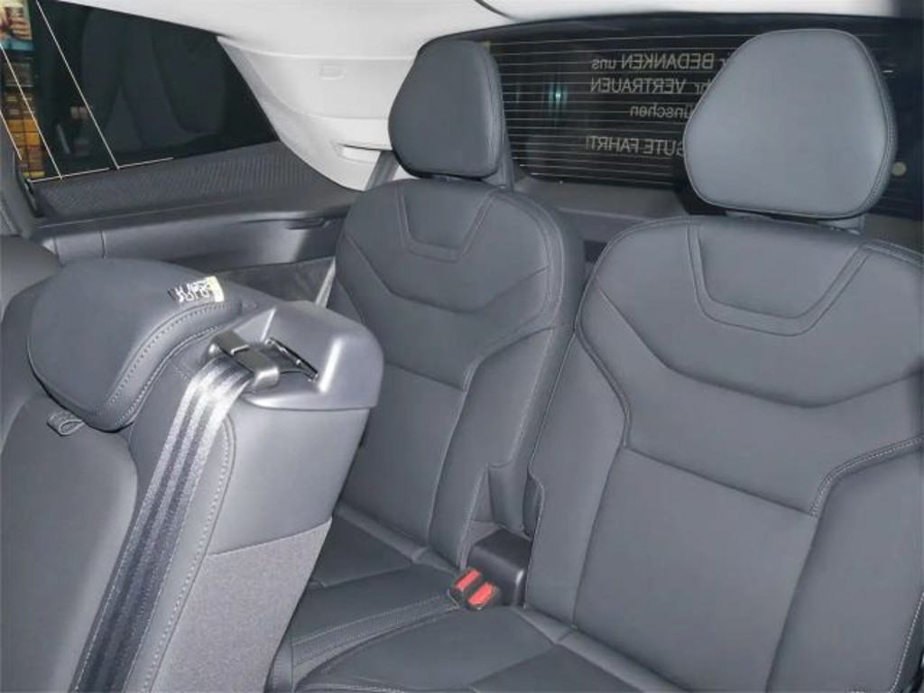 Volvo EX90
