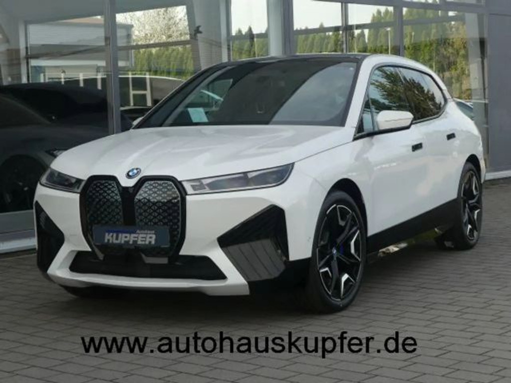 BMW iX xDrive50