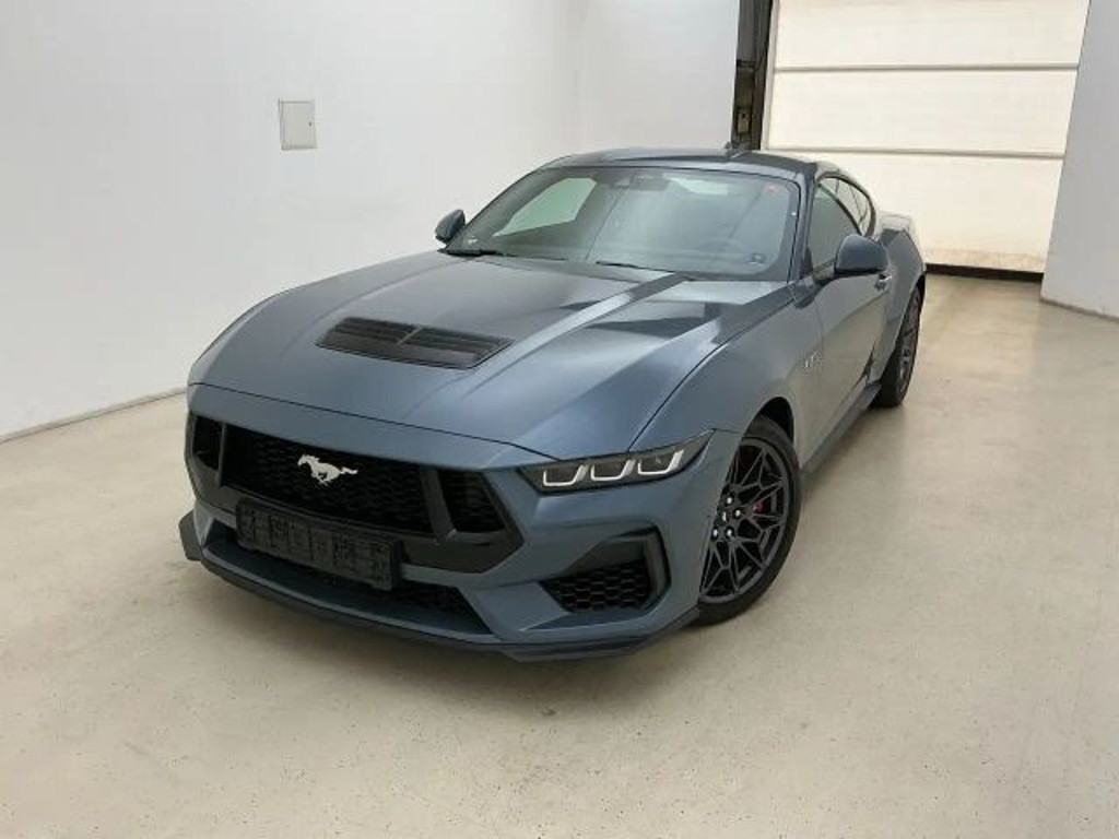 Ford Mustang Fastback GT 5.0 V8