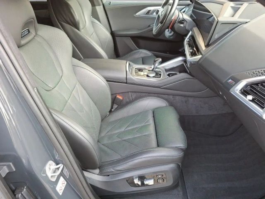 BMW XM