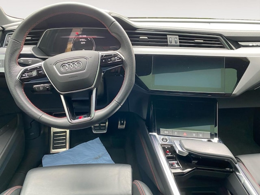 Audi Q8 e-tron